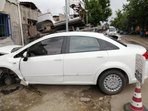 Fiat Linea Sol Ön Kapı Hatasız 2012  